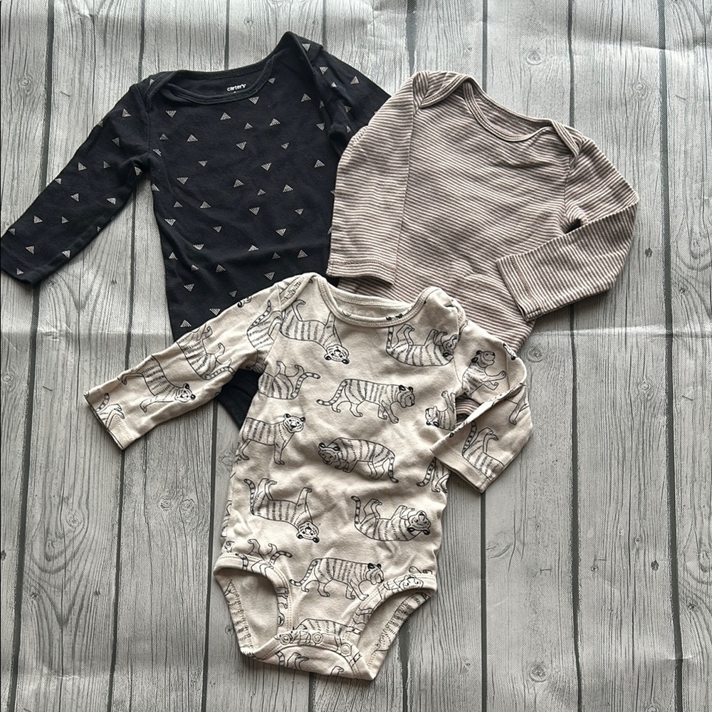 Carter’s 9mo Kids Long Sleeve Onesies Set - Black, Brown, Cream